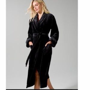 SOMA Embraceable Plush Long Robe Black S/M